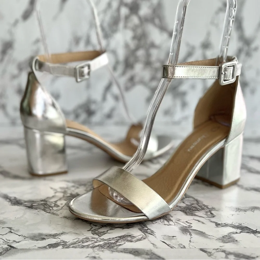 CL by Chinese Laundry Jody Silver Metallic Ankle Strap Block Heel Sandals 10
